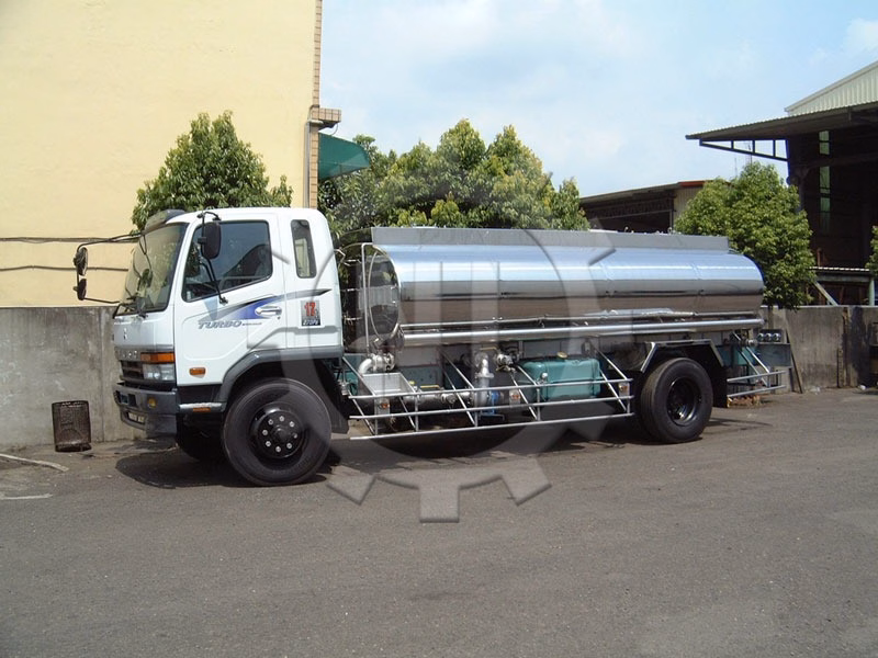 水罐車48