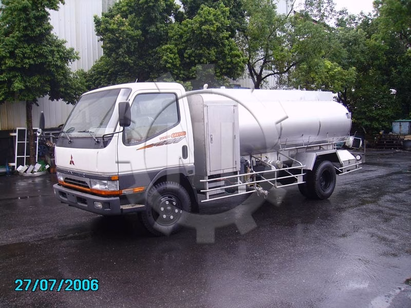 加油車09