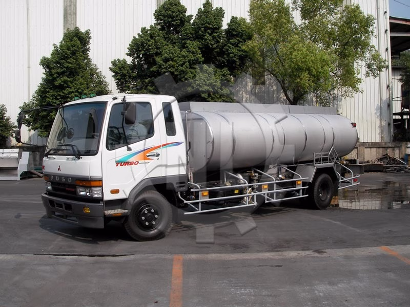 加油車28