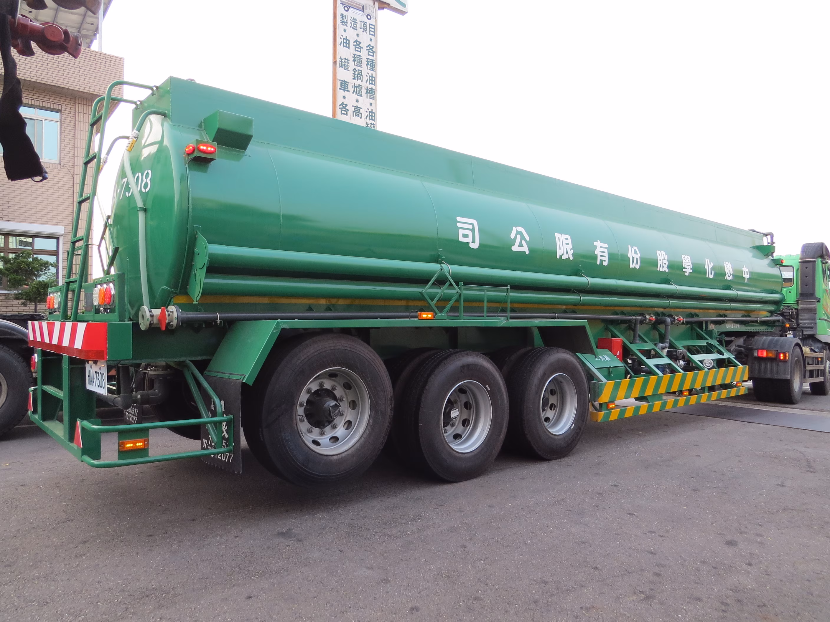 2025鹽酸車09