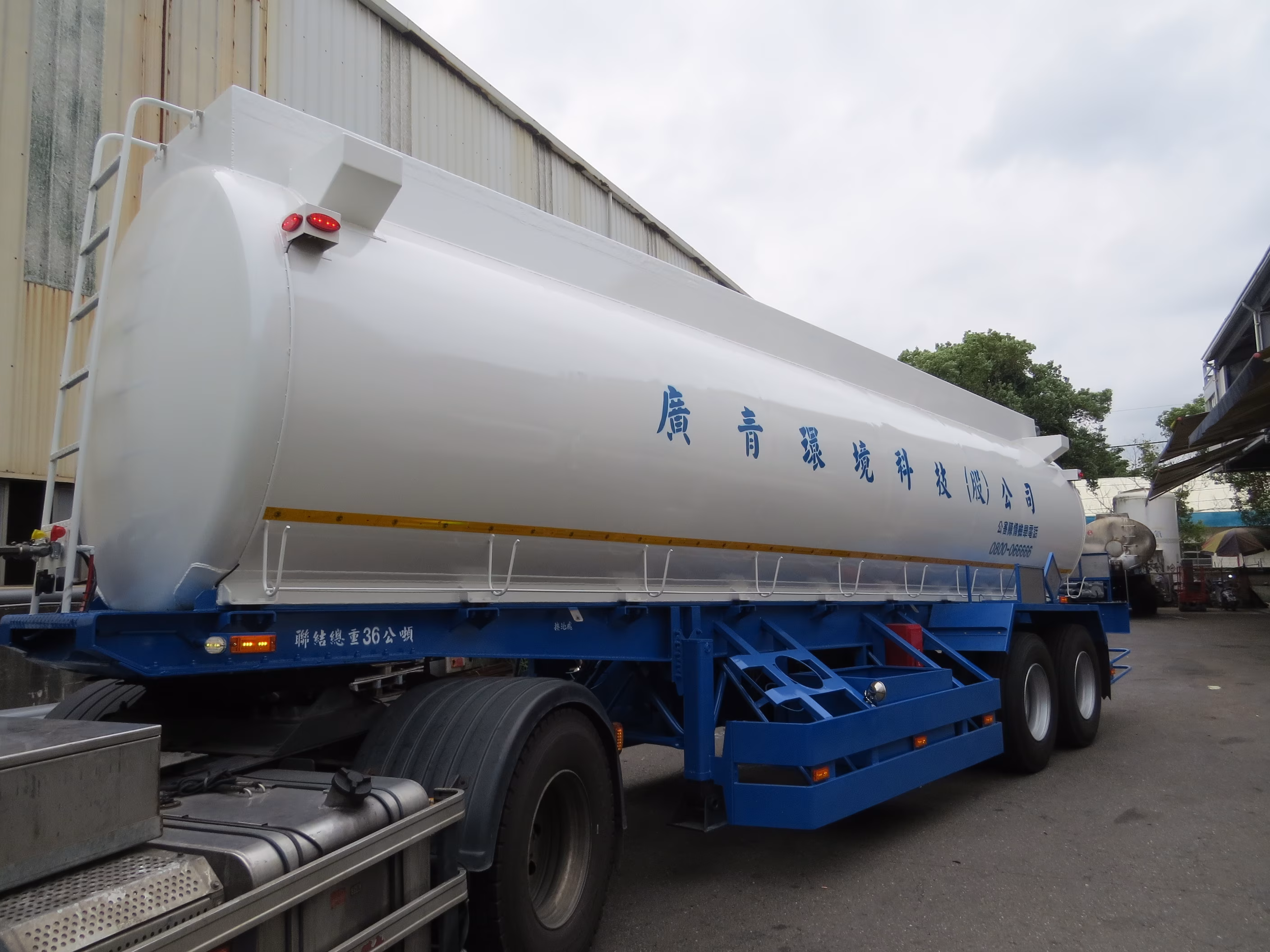 2025鹽酸車16