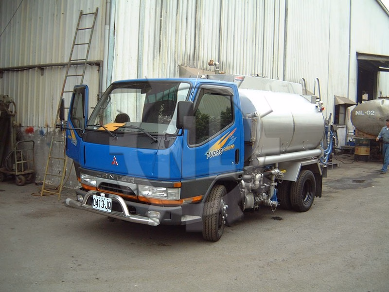 水罐車36