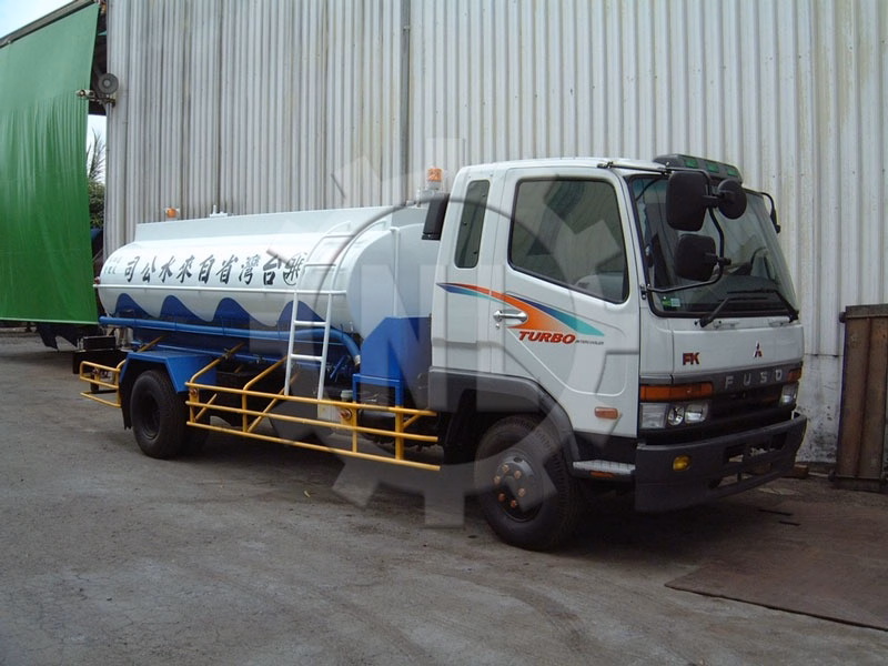 水罐車02